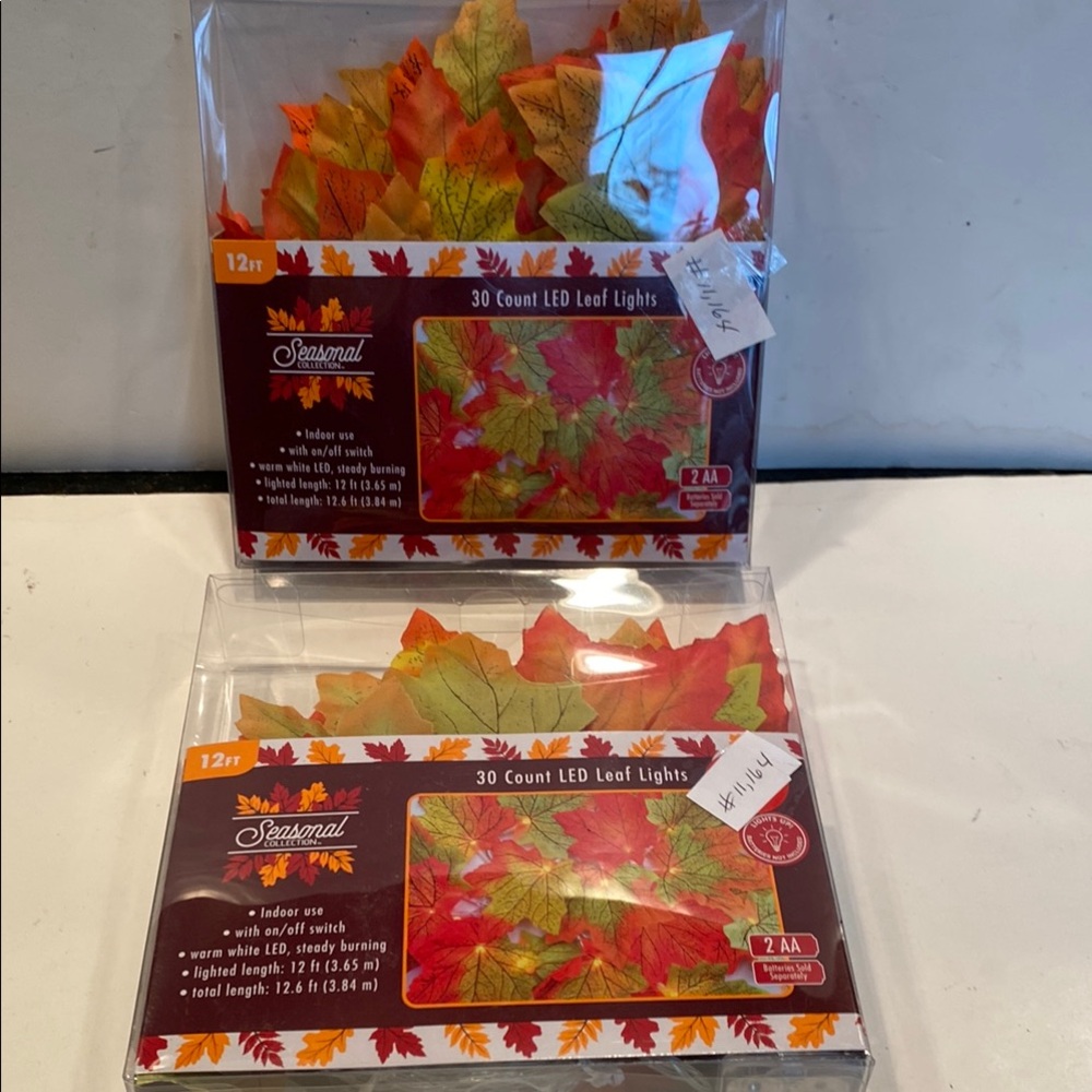 NIP Set of 2 Packages 30 count LED Leaf Lights